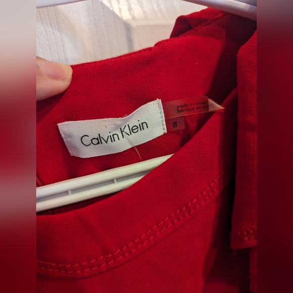 💙 CALVIN KLEIN 💙 Red Sheath Dress with Ruffle - Picture 4 of 7
